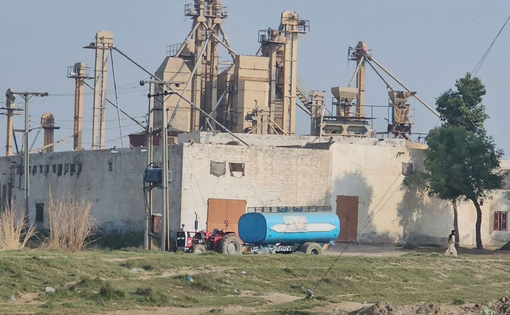 How Two-Way Radio Repeaters Enable Seamless Communication in Busy Manufacturing Plants