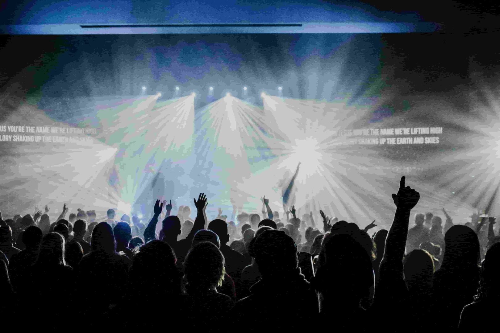 Two-Way Radio Repeaters for Event Organizers: How to Ensure Smooth Communication