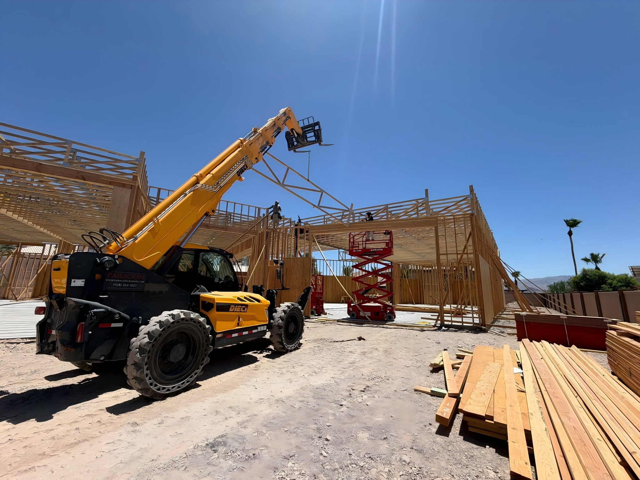 Precision Coordination: Choosing Dust-Tight Radios for Carpentry Crews