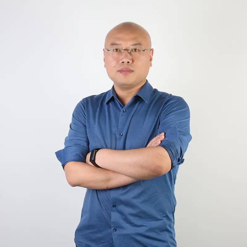 Junyi Zhao