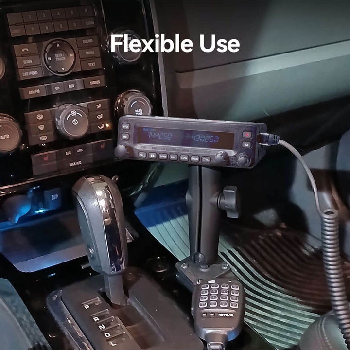 RETEVIS MA1 mounted in a vehicle&rsquo;s compact dashboard space, demonstrating flexible use and installation in cars.